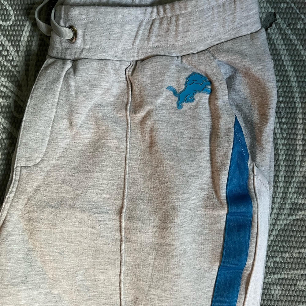 Lions sweat pants with pockets